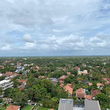 Ocean Breeze - Udaya Luxury Apartments Negombo Kültér fotó
