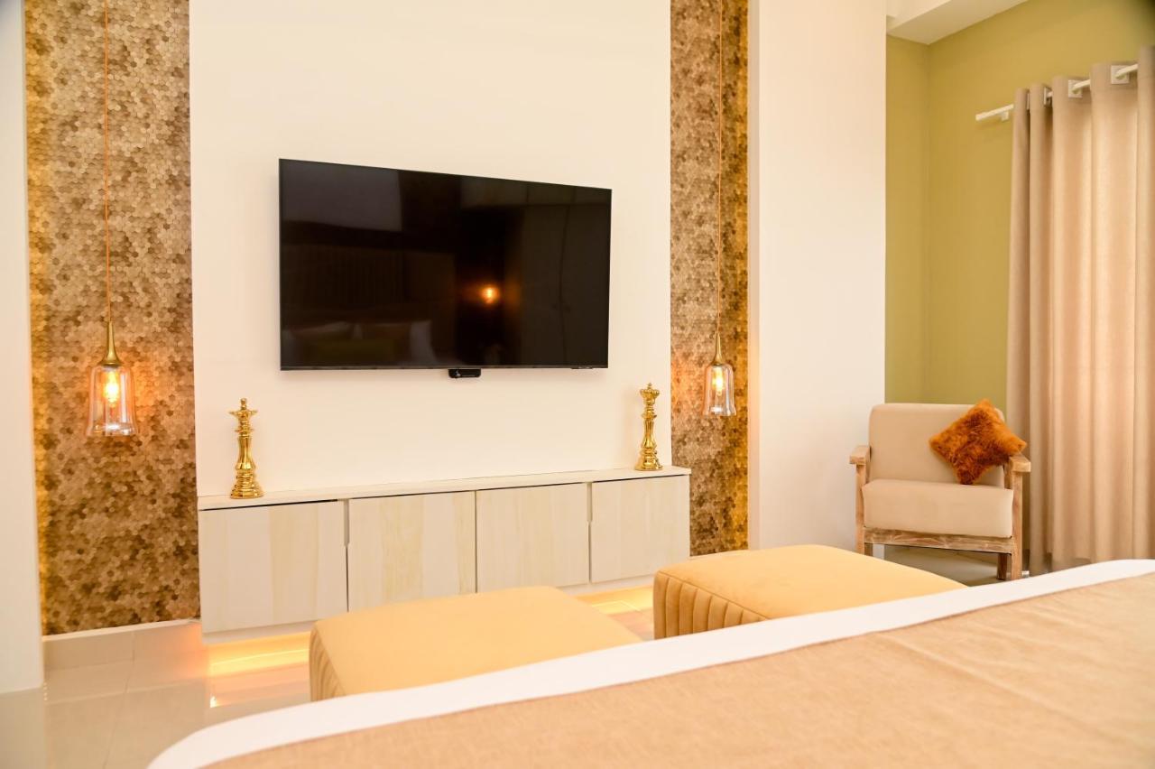 Ocean Breeze - Udaya Luxury Apartments Negombo Kültér fotó