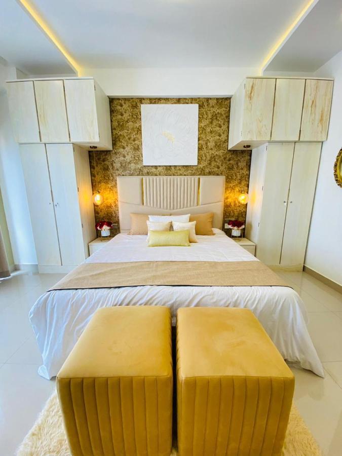 Ocean Breeze - Udaya Luxury Apartments Negombo Kültér fotó