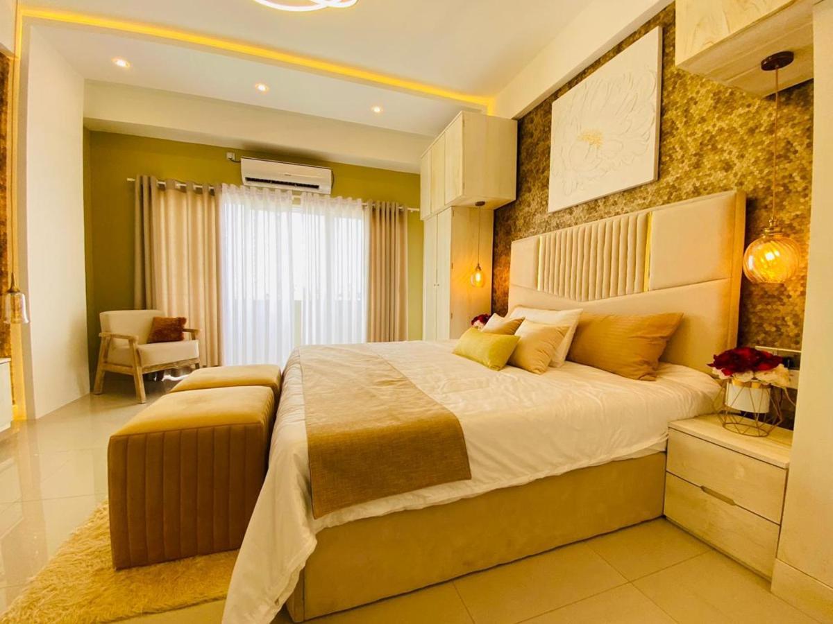 Ocean Breeze - Udaya Luxury Apartments Negombo Kültér fotó