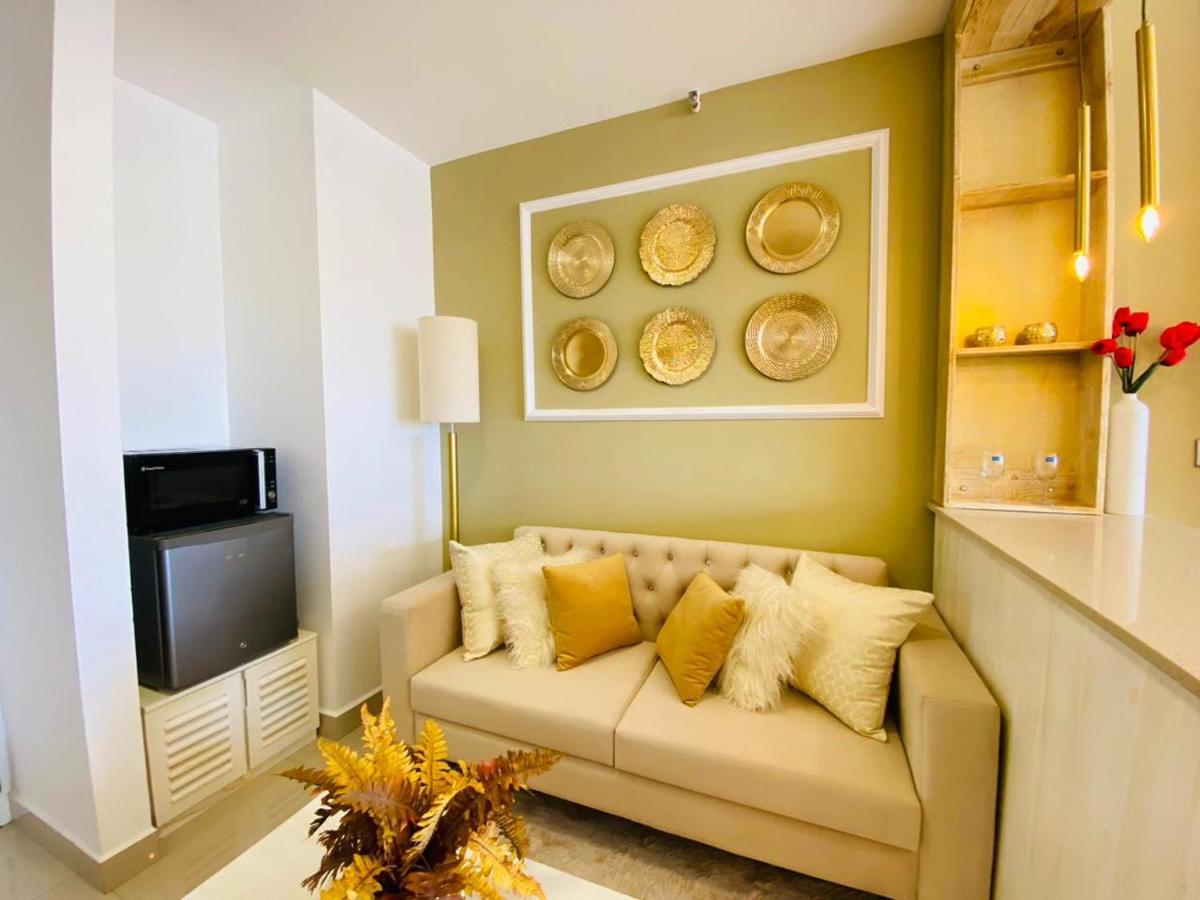 Ocean Breeze - Udaya Luxury Apartments Negombo Kültér fotó