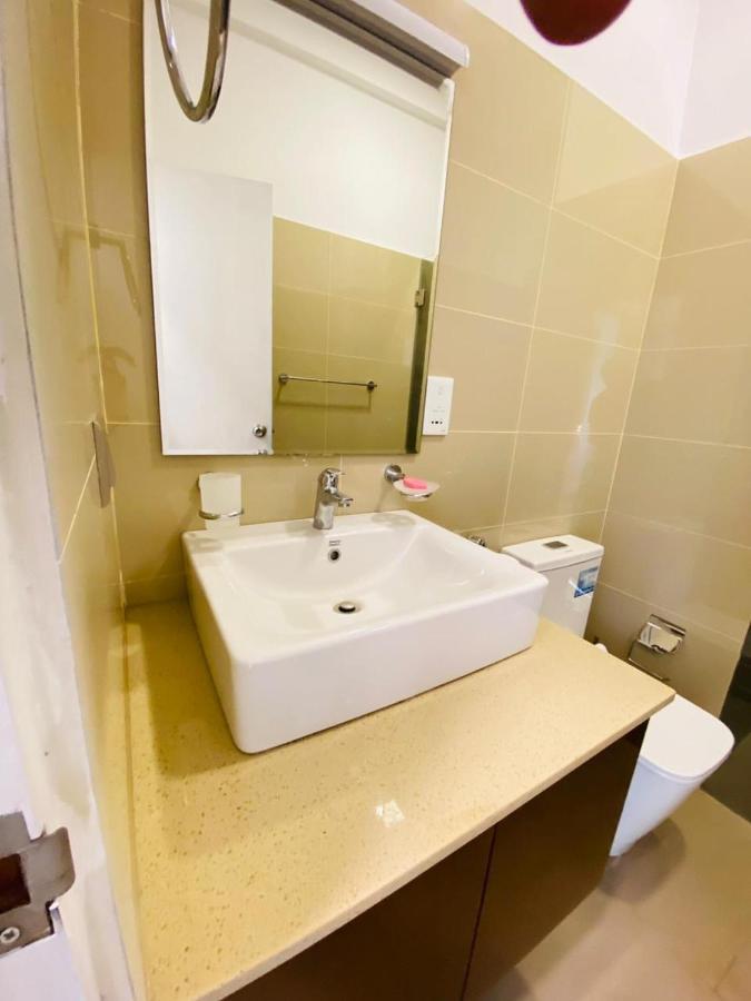 Ocean Breeze - Udaya Luxury Apartments Negombo Kültér fotó