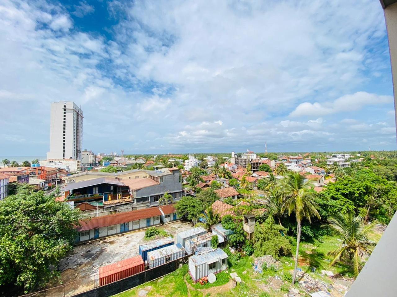 Ocean Breeze - Udaya Luxury Apartments Negombo Kültér fotó