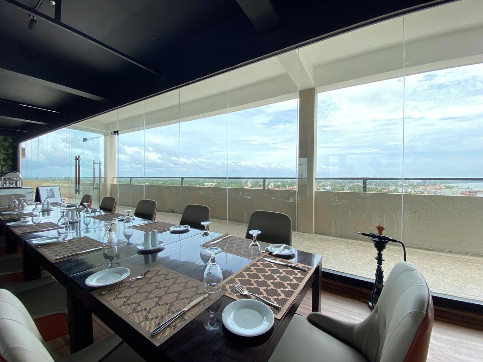 Ocean Breeze - Udaya Luxury Apartments Negombo Kültér fotó