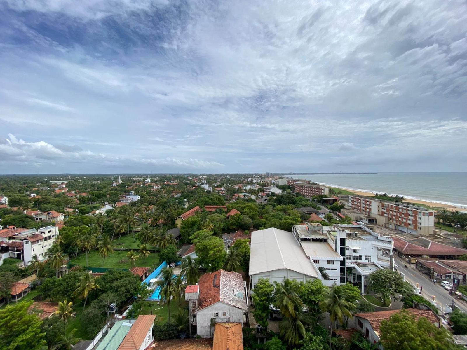 Ocean Breeze - Udaya Luxury Apartments Negombo Kültér fotó